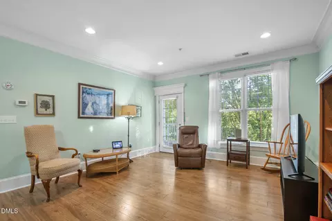 622 Waterford Lake Dr, Cary, NC 27519