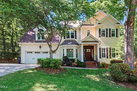 5221 Linksland Dr, Holly Springs, NC 27540