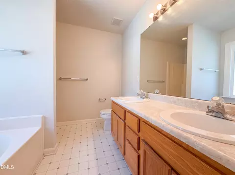 Bath - 765 Trebor Dr, Garner, NC 27529 photo 3 of 4