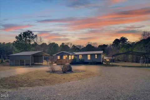 145 Hunter Ln, Henderson, NC 27537