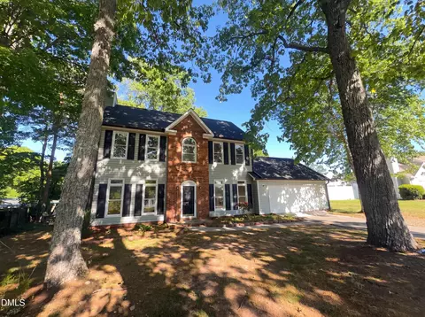 8988 Stamford Club Ct, Rural Hall, NC 27045