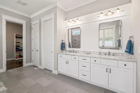 Bath - 721 Pelzer Dr, Wake Forest, NC 27587 photo 1 of 6