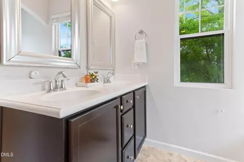703 Silver Stream Ln, Cary, NC 27519 photo 16