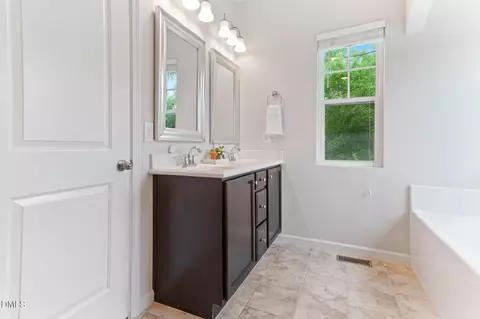 703 Silver Stream Ln, Cary, NC 27519 photo 17