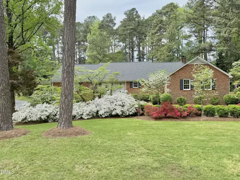 1634 Crescent Dr, Henderson, NC 27536