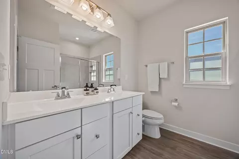 Bath - 961 Daybreak Dr, Durham, NC 27713 photo 1 of 2