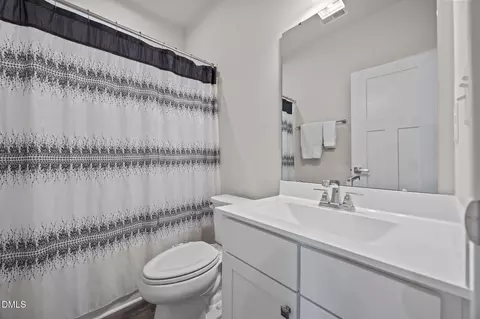 Bath - 961 Daybreak Dr, Durham, NC 27713 photo 2 of 2