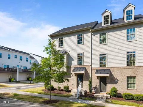 Exterior - 961 Daybreak Dr, Durham, NC 27713 photo 10 of 19