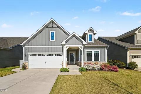 105 Blue Hydrangea Ln, Holly Springs, NC 27540