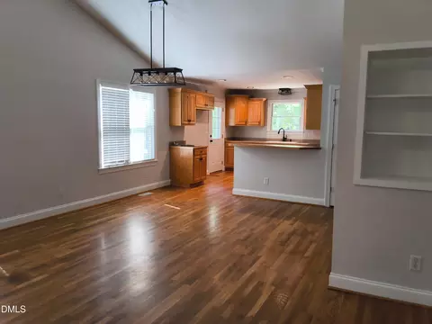 Living - 4417 Springbrook Dr, Burlington, NC 27215 photo 4 of 7