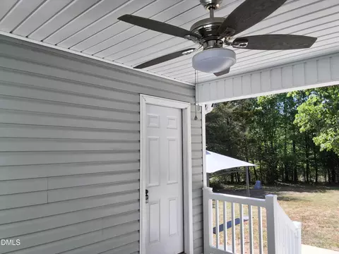Exterior - 4417 Springbrook Dr, Burlington, NC 27215 photo 10 of 12