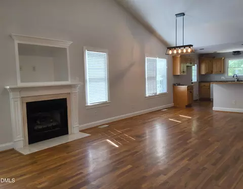 Living - 4417 Springbrook Dr, Burlington, NC 27215 photo 7 of 7