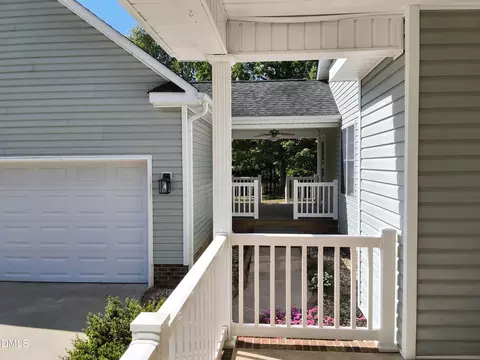 Exterior - 4417 Springbrook Dr, Burlington, NC 27215 photo 3 of 12