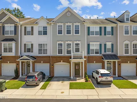 4824 Wyatt Brook Way, Raleigh, NC 27609