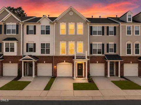 4824 Wyatt Brook Way, Raleigh, NC 27609