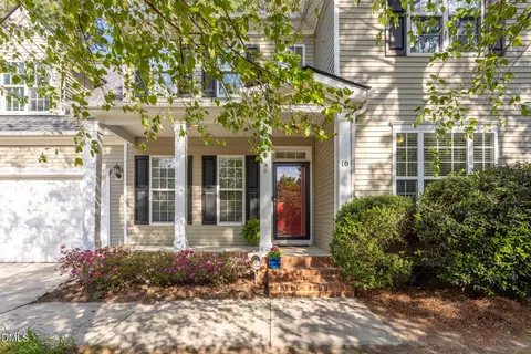 10 Highgrove Ln, Durham, NC 27713