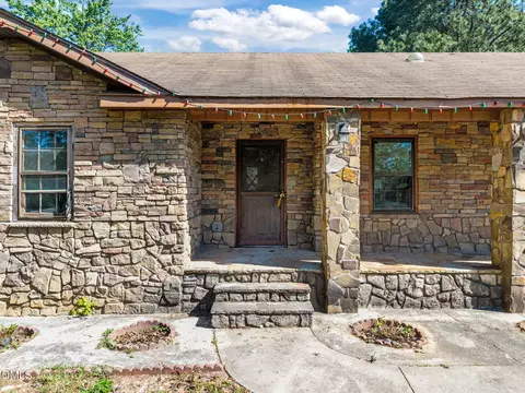 Exterior - 101 Bainbridge Cir, Garner, NC 27529 photo 5 of 8