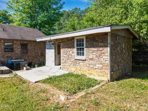 Exterior - 101 Bainbridge Cir, Garner, NC 27529 photo 8 of 8