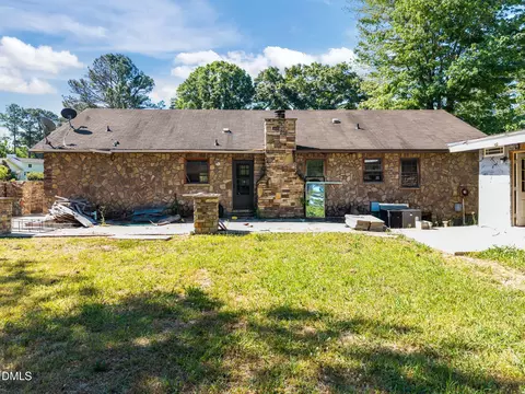 Exterior - 101 Bainbridge Cir, Garner, NC 27529 photo 7 of 8