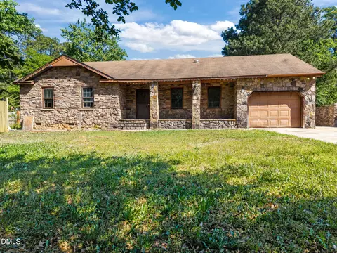 101 Bainbridge Cir, Garner, NC 27529