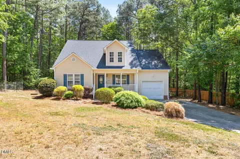 105 Jared Dr, Fuquay Varina, NC 27526