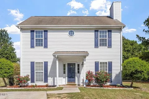 6 Sugar Maple Ct, Durham, NC 27703