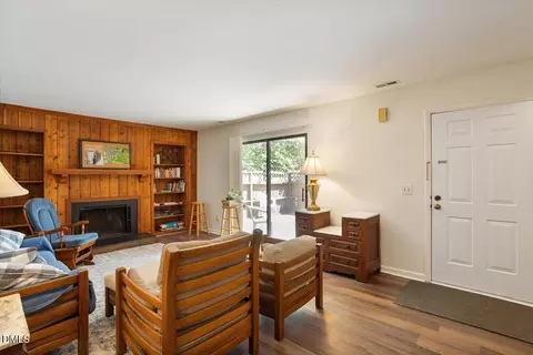 163 Springberry Ln, Chapel Hill, NC 27517