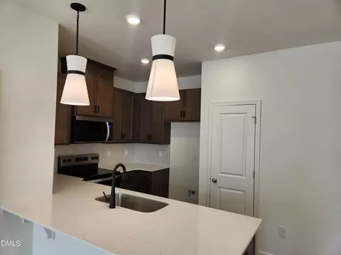 3018 Chrys St, Durham, NC 27704 photo 2