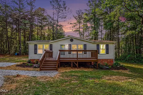 563 Rosser Pittman Rd, Broadway, NC 27505