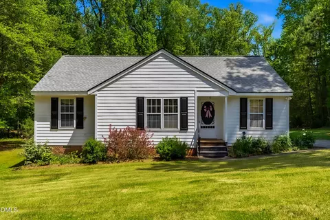 129 Bristol Ct, Youngsville, NC 27596