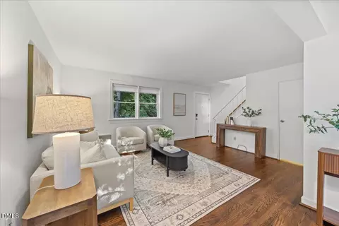 1641 Sutton Dr, Raleigh, NC 27605