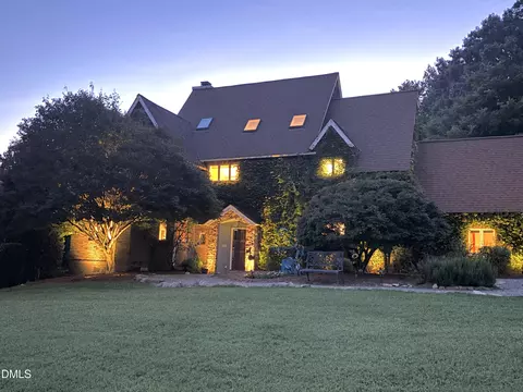 1021 Parchemin Trl, Chapel Hill, NC 27516