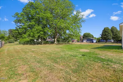 Exterior - 204 W Wilson St, Micro, NC 27555 photo 5 of 5