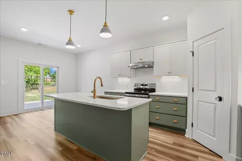 Kitchen - 204 W Wilson St, Micro, NC 27555 photo 5 of 6