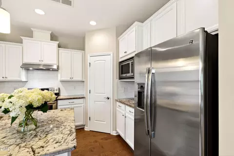 Kitchen - 1031 Cuthbert Ln, Durham, NC 27703 photo 5 of 6