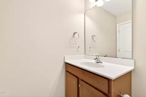 Bath - 1031 Cuthbert Ln, Durham, NC 27703 photo 2 of 4