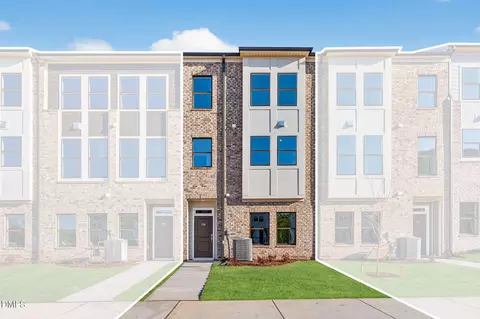 792 Ballyneal Aly, Cary, NC 27513