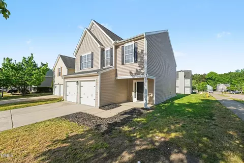 2547 Crescent Forest Dr, Raleigh, NC 27610