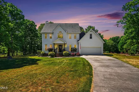 3100 Golden Nugget Dr, Clayton, NC 27520