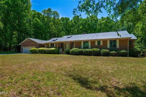1044 Log Barn Rd, Pittsboro, NC 27312