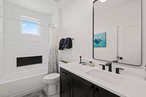 Bath - 3009 Corbell, Durham, NC 27701 photo 4 of 5
