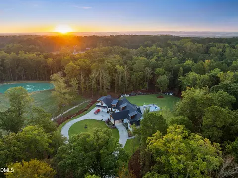 7610 Hazelhurst Cir, Apex, NC 27502