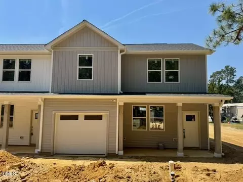 218 George St, Four Oaks, NC 27524