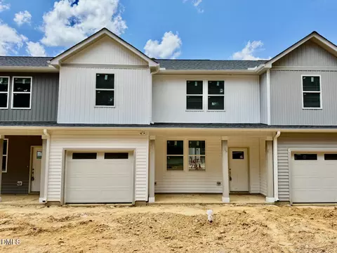 218 George St #A, Four Oaks, NC 27524