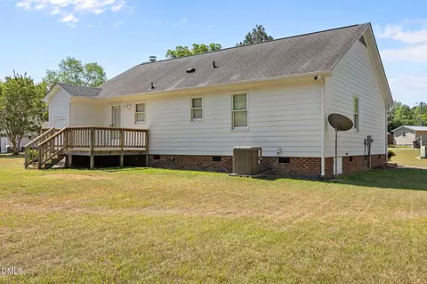 Exterior - 40 Circle Tree Ln, Angier, NC 27501 photo 4 of 8