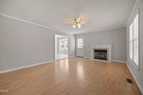 Living - 40 Circle Tree Ln, Angier, NC 27501 photo 2 of 4
