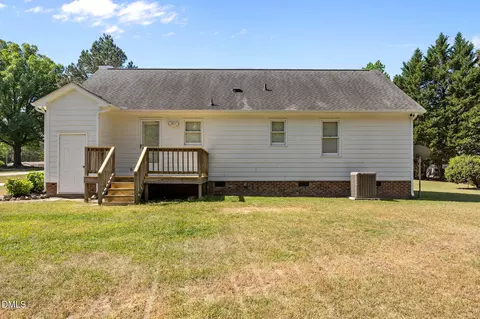 Exterior - 40 Circle Tree Ln, Angier, NC 27501 photo 3 of 8
