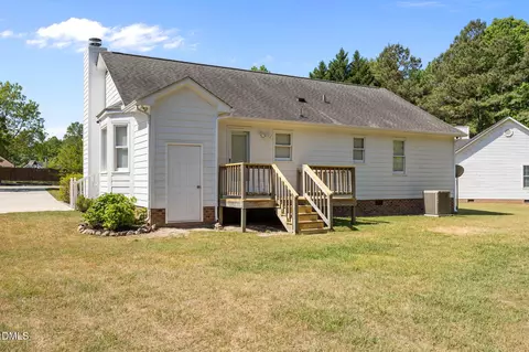 Exterior - 40 Circle Tree Ln, Angier, NC 27501 photo 2 of 8