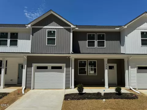 220 George St, Four Oaks, NC 27524