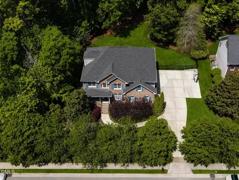 5008 Mill Hill Ln, Chapel Hill, NC 27517